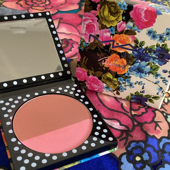 Mac cosmetics X Richard Quinn Collection Sunset Boulevard Powder Blush Duo - Picture 3 of 5
